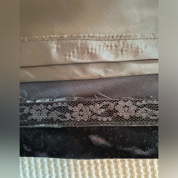 NWOT Handmade black crushed velvet fully lined a-line skirt. Size 8 to 10. - Picture 9 of 17